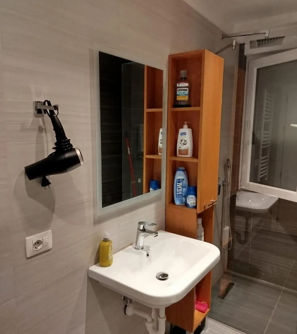 Lemon Center Apartment Tirana Self Check In
